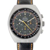 A GENTLEMAN'S SIZE STAINLESS STEEL OMEGA SPEEDMASTER MARK II CHRONOGRAPH WRIST WATCH CIRCA 1970s,