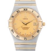 A GENTLEMAN'S SIZE STEEL & GOLD OMEGA CONSTELLATION AUTOMATIC CHRONOMETER DATE BRACELET WATCH