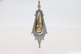 Edwardian Enamel Pendant, tested as 9ct, Crown to reverse, 3g