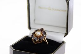 Fine 14ct Gold Garnet and Cultured Pearl RingFully hallmarked for 14ct Gold set with Marquis