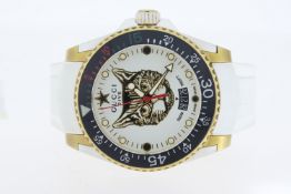 Gucci Dive Date Quartz with box and Papers