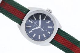 Gucci G-Timeless Date Quartz