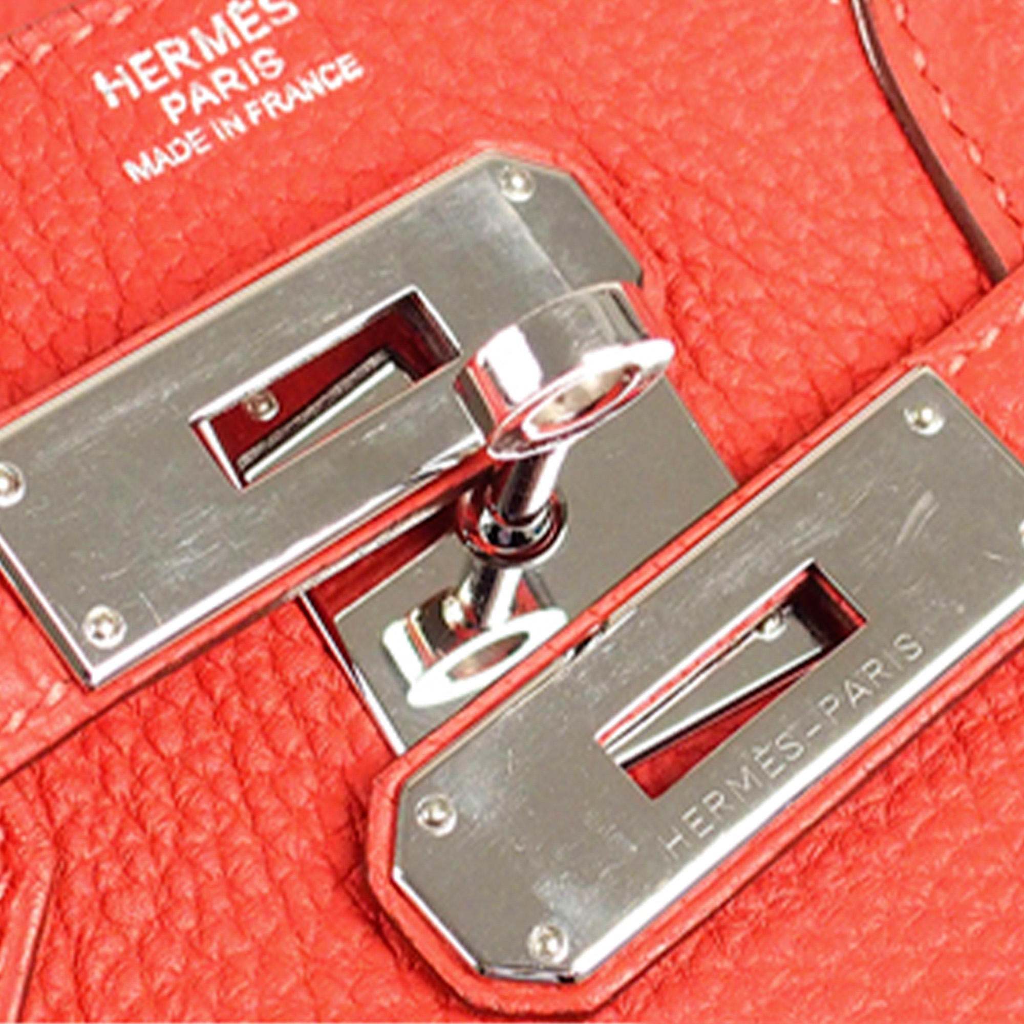 Hermes Togo Birkin 30 The Birkin features a leather body, rolled leather handles, and a turnlock - Image 15 of 16