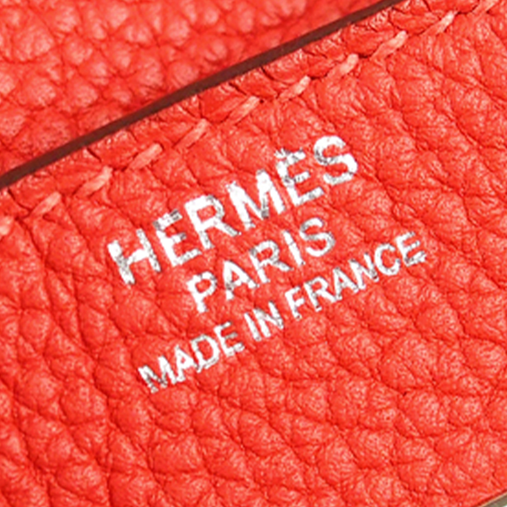 Hermes Togo Birkin 30 The Birkin features a leather body, rolled leather handles, and a turnlock - Image 5 of 16