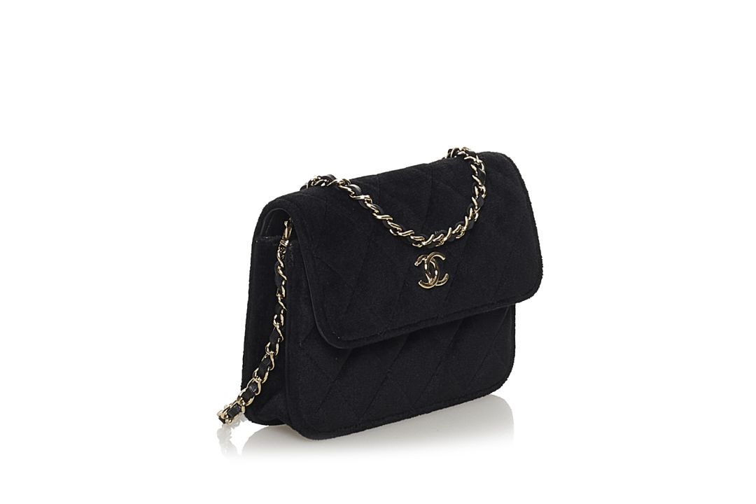 Chanel Matelasse Velvet Pearl Crush Flap Bag The Mini Flap Bag features a quilted velvet body, a - Image 2 of 10