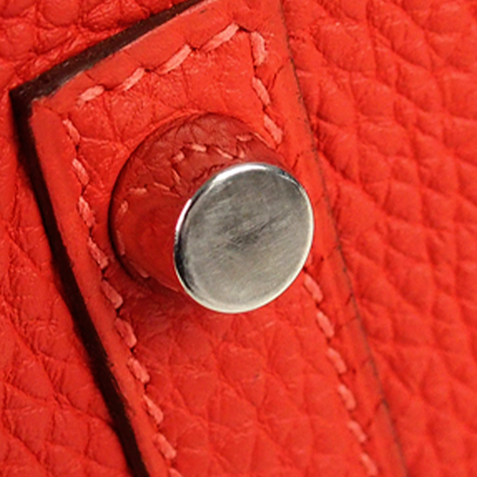 Hermes Togo Birkin 30 The Birkin features a leather body, rolled leather handles, and a turnlock - Image 12 of 16