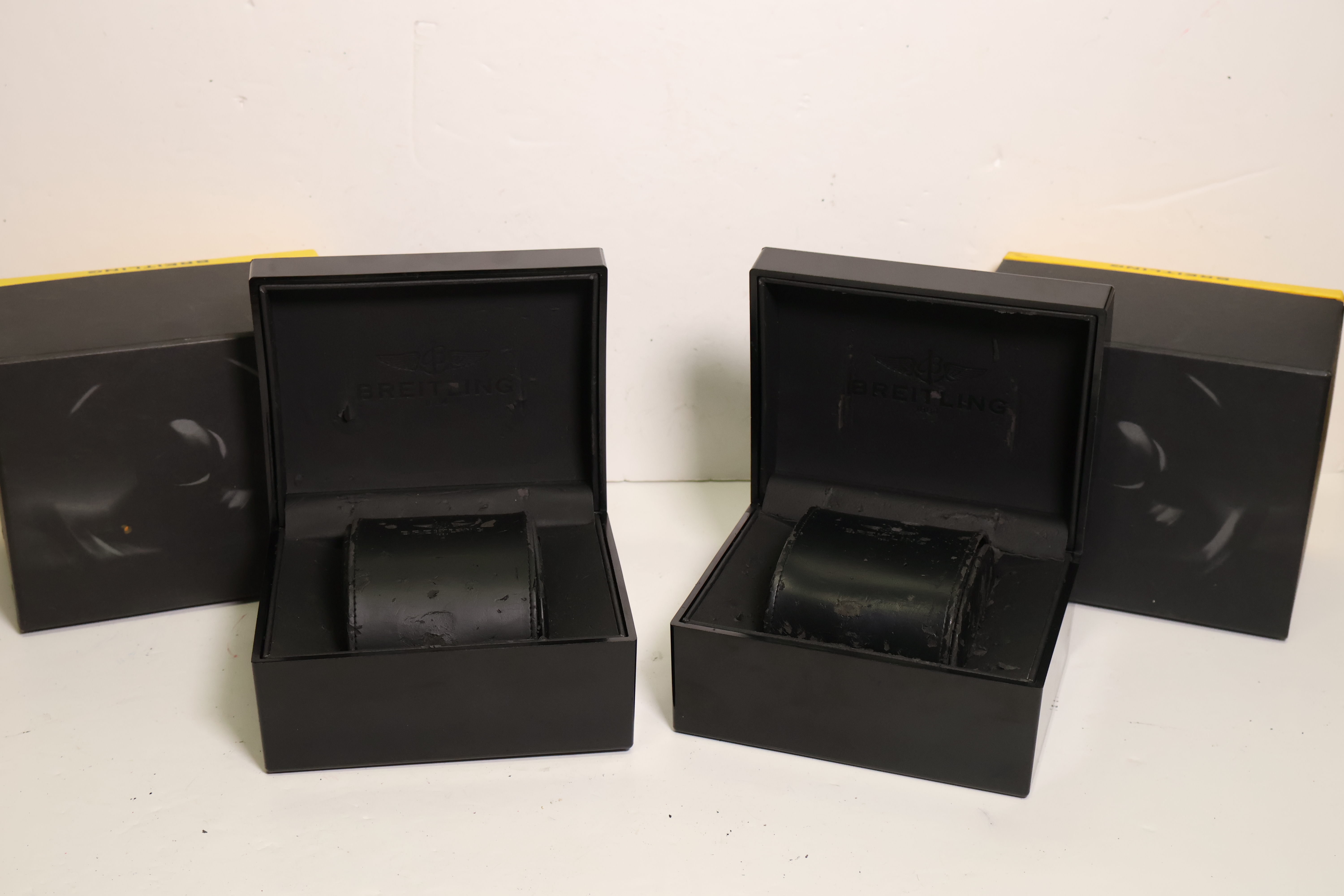 *To Be Sold Without Reserve* Breitling 2x Inner and outer box,*sold as seen*