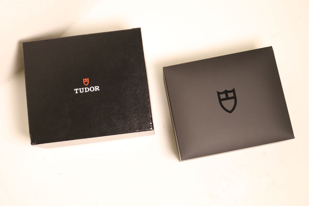 *To Be Sold Without Reserve* Tudor Inner and outer watch box,*sold as seen* - Image 2 of 2