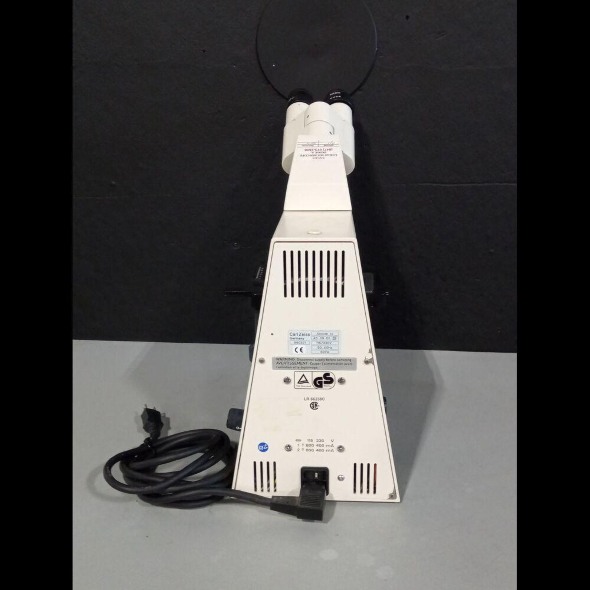 ZEISS AXIOLAB LAB MICROSCOPE WITH 3 OBJECTIVES - Image 3 of 4