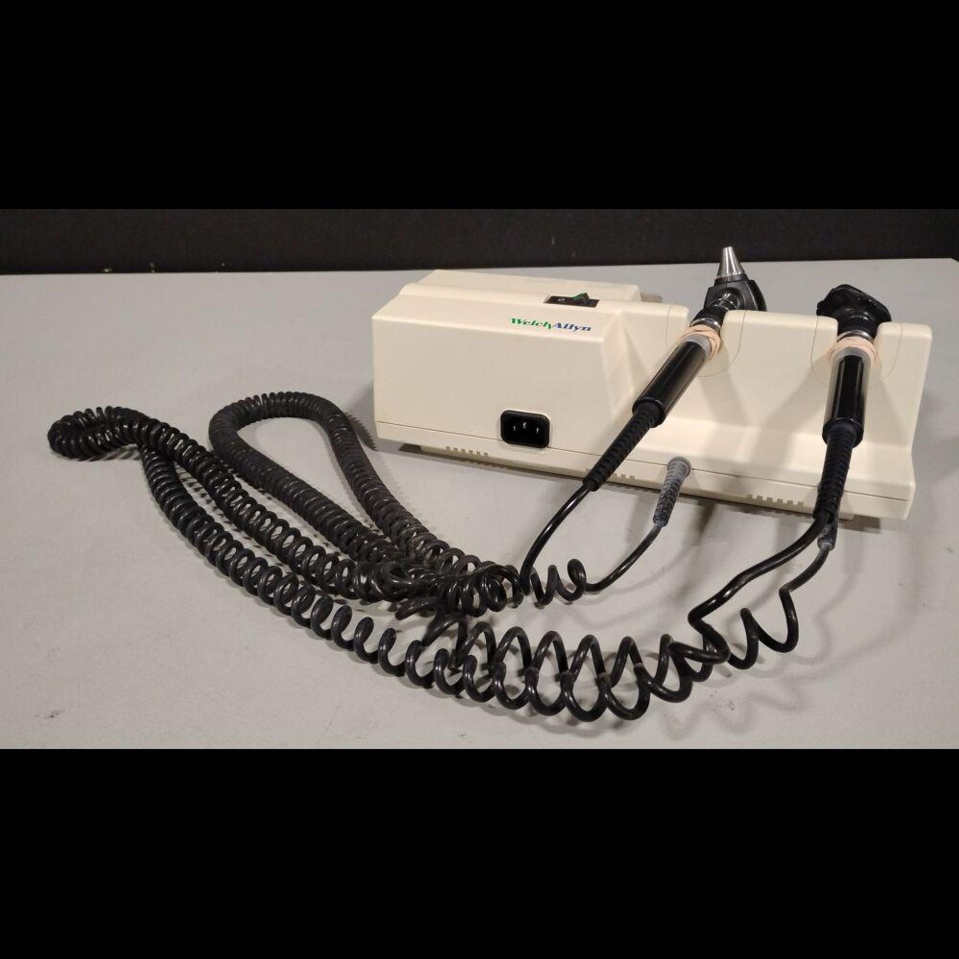 WELCH ALLYN 25020/11710 OTO/OPTHALMOSCOPE & 767 SERIES TRANSFORMER - Image 2 of 2