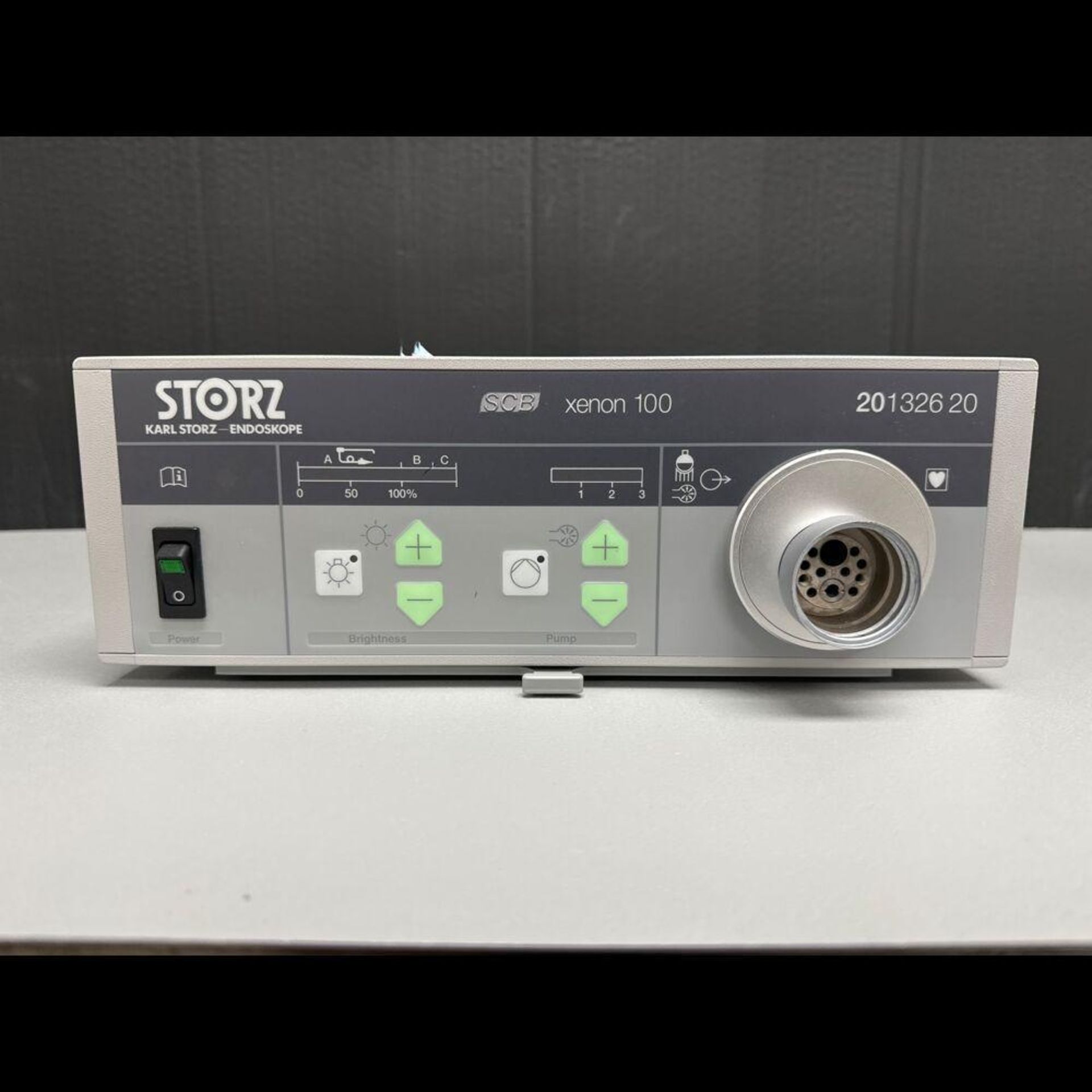 KARL STORZ 20132620 SCB XENON 100 LIGHT SOURCE - Image 2 of 5