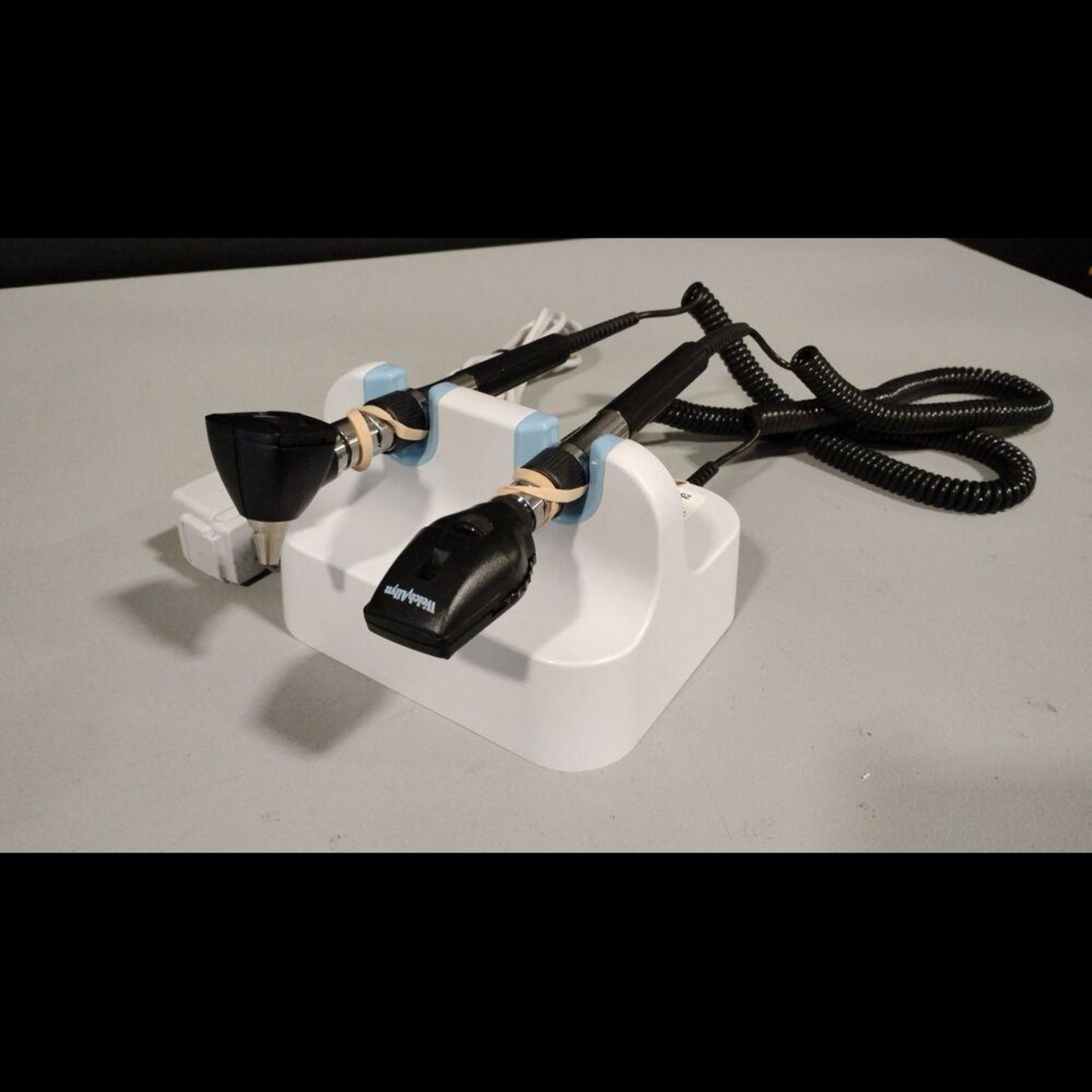 WELCH ALLYN 11710/25020A OTO/OPTHALMOSCOPE WITH GS777 TRANSFORMER - Image 2 of 2
