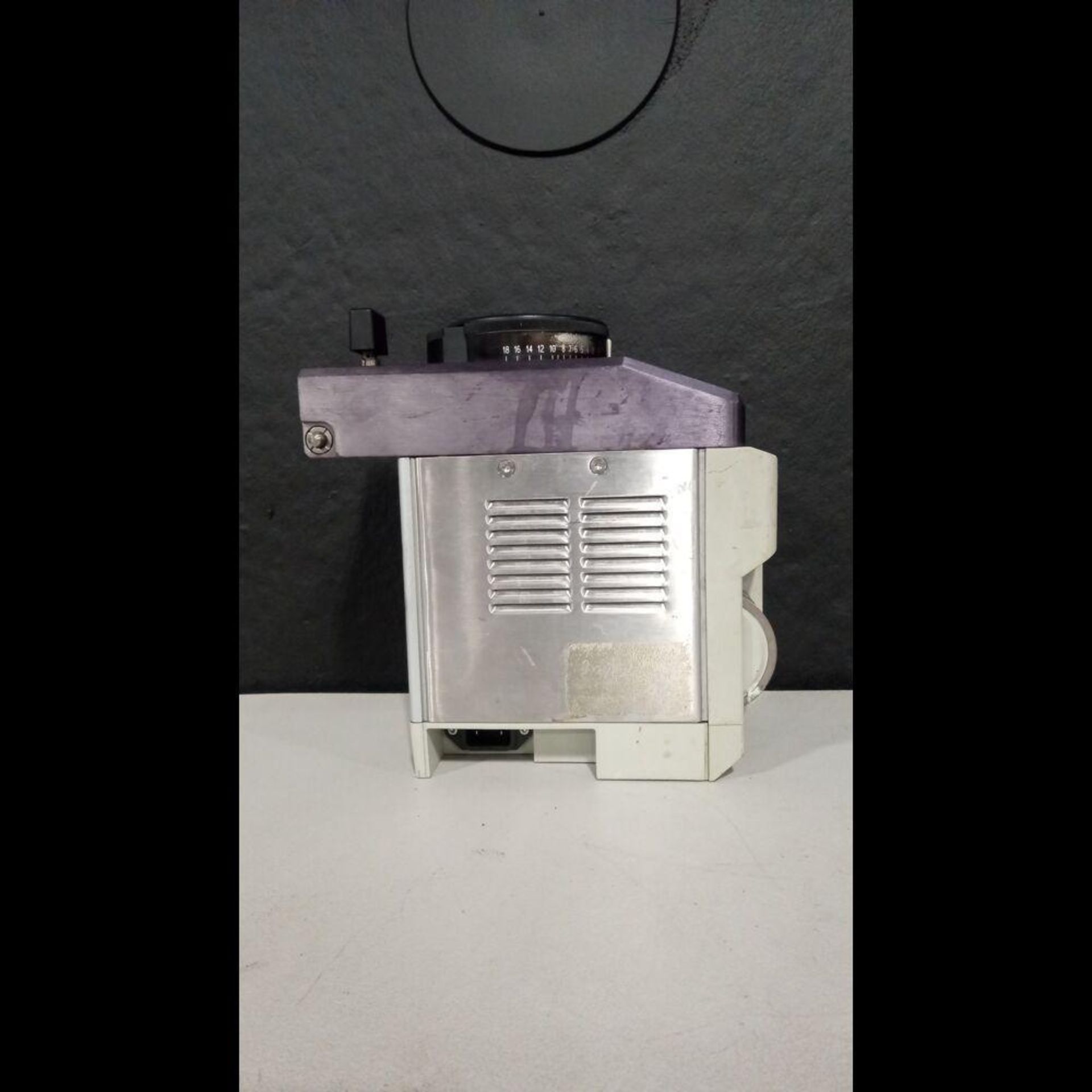OHMEDA TEC 6 PLUS DESFLURANE VAPORIZER - Image 5 of 5