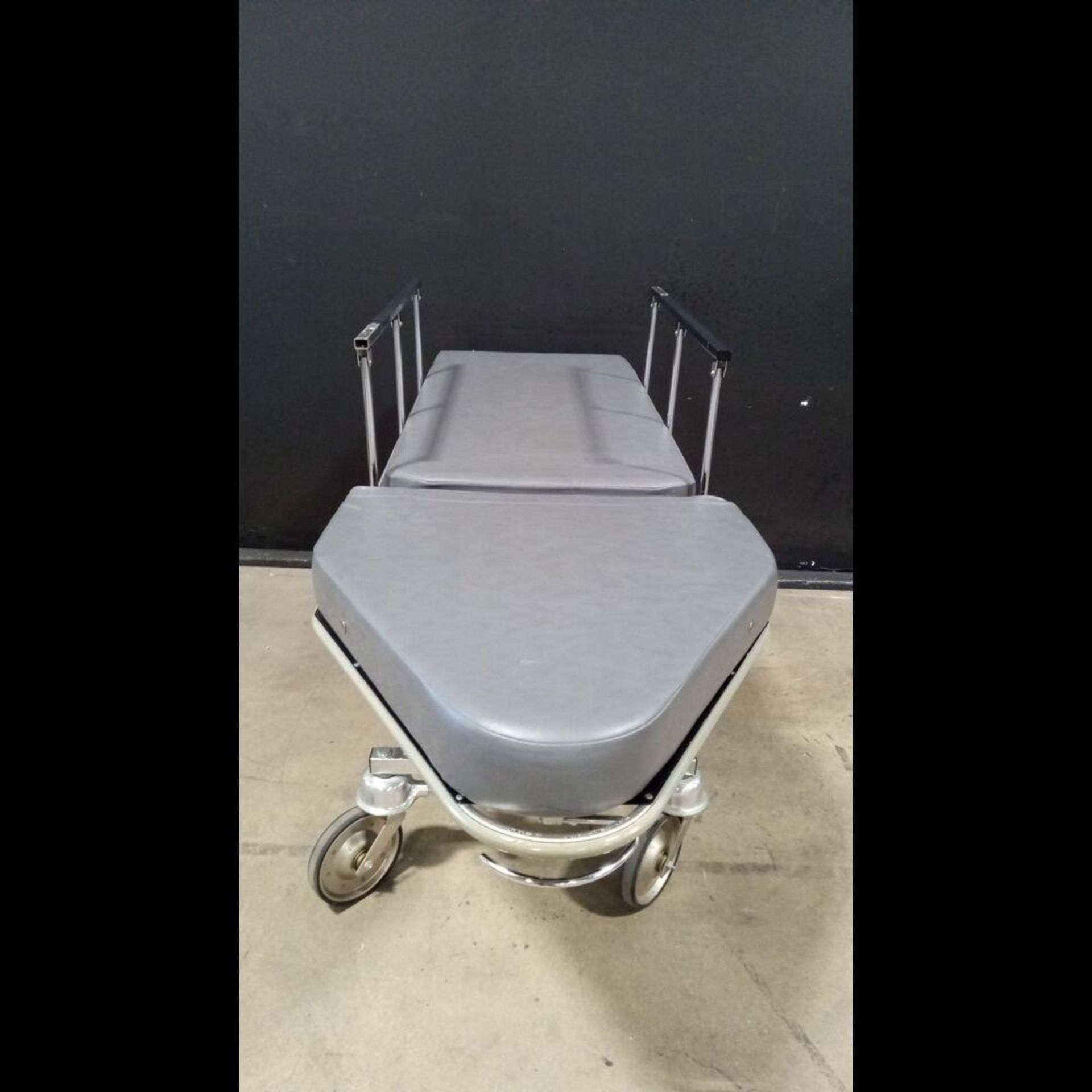 RELIANCE M-701 STRETCHER - Image 2 of 4