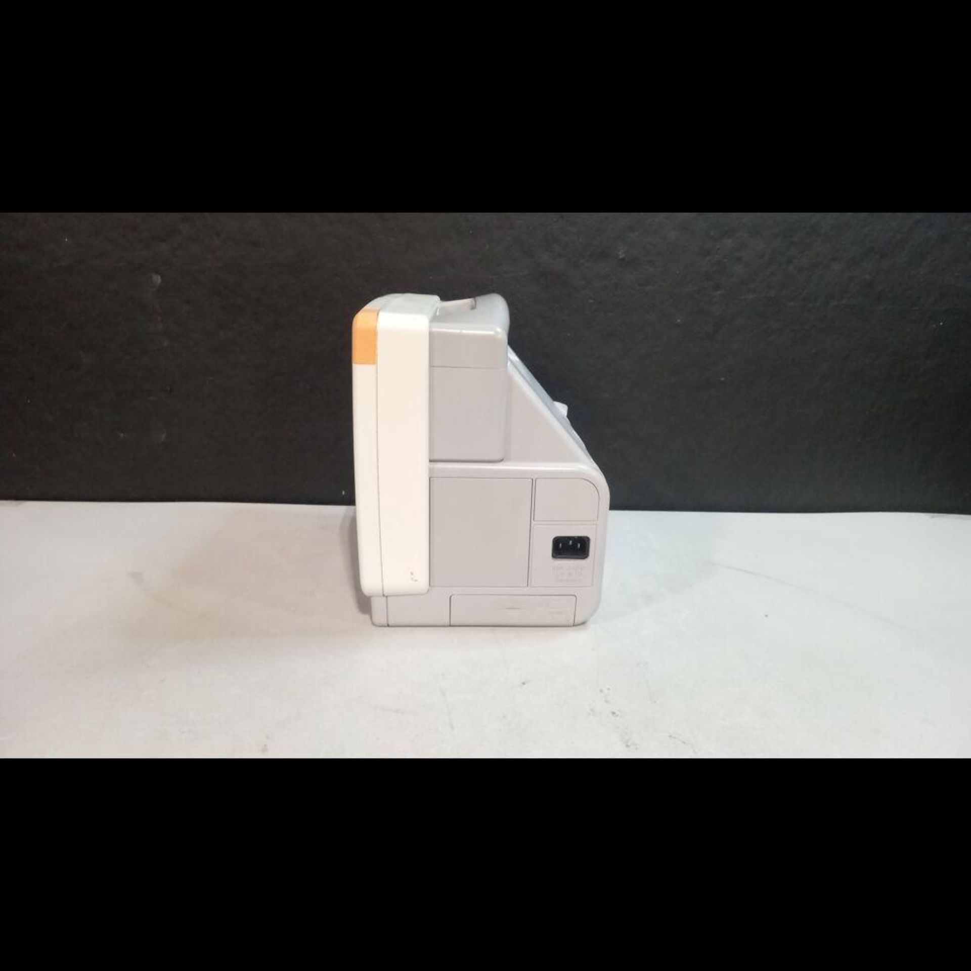 PHILIPS INTELLIVUE MP 5 PATIENT MONITOR - Image 2 of 4