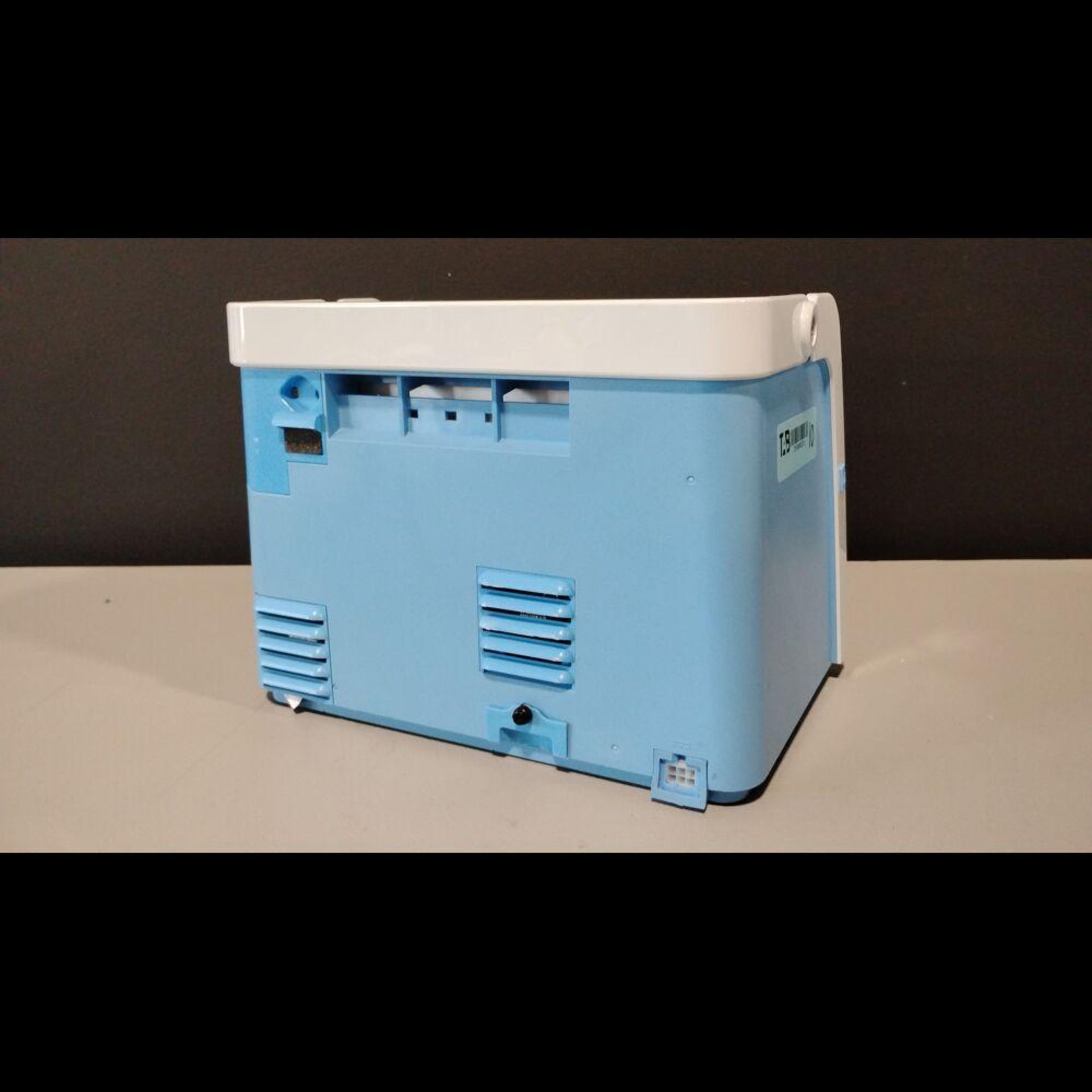 BREATHE TECHNOLOGIES INC. LIFE 2000 BREATHE VENTILATOR WITH COMPRESSOR - Image 3 of 3