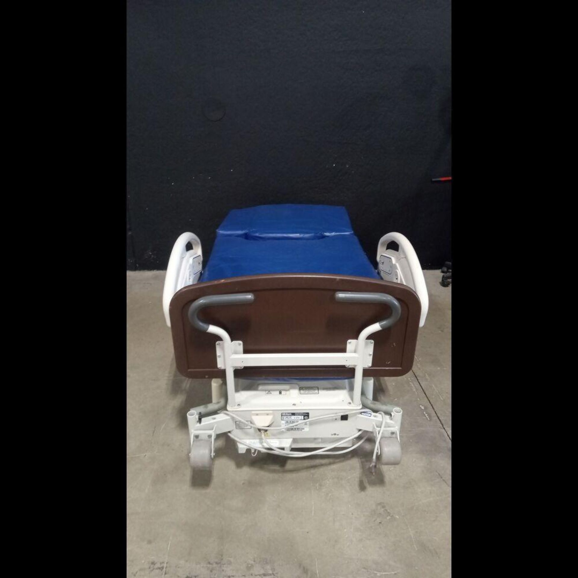 HILL-ROM AFFINITY 3 BIRTHING BED - Image 2 of 3