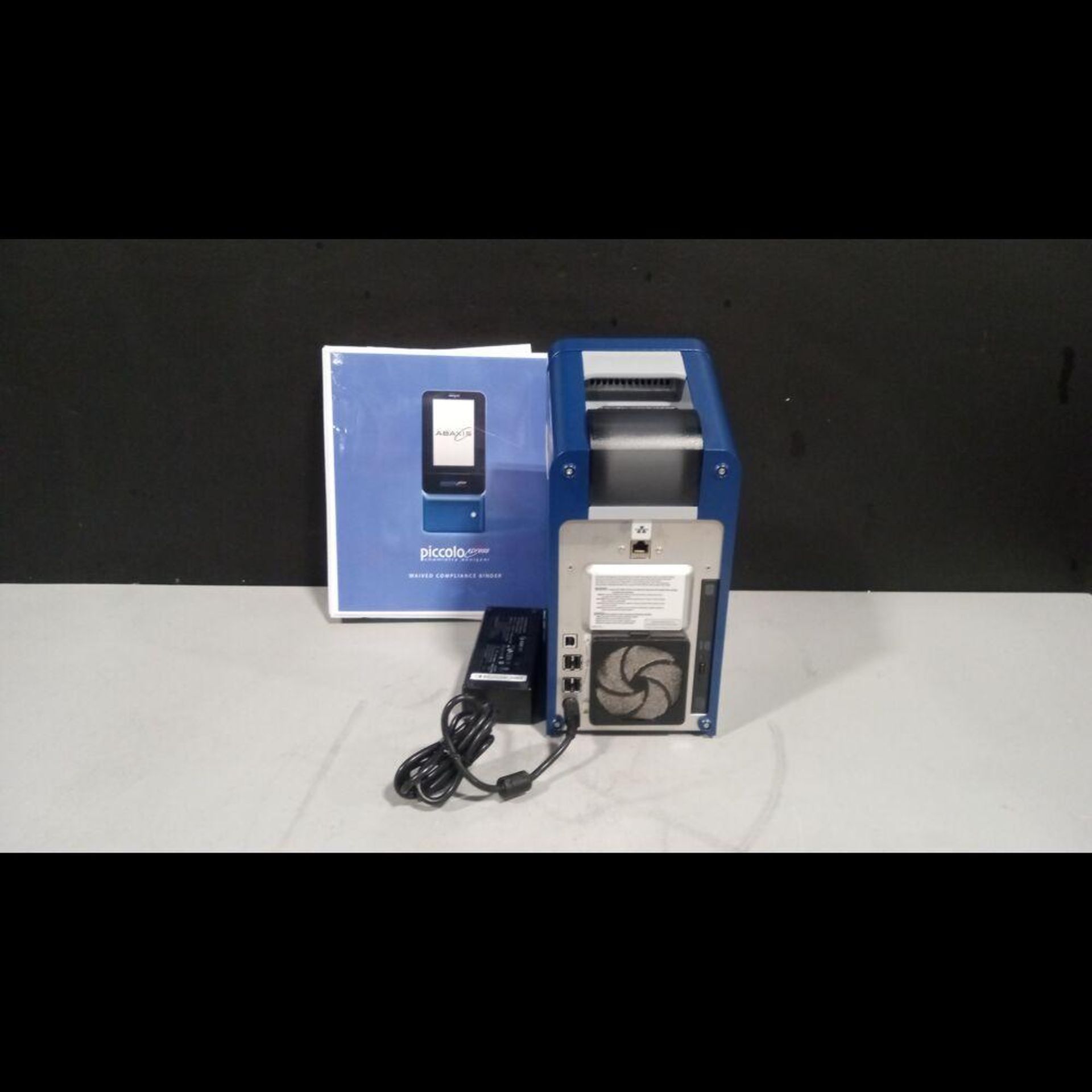 ABAXIS PICCOLO XPRESS CHEMISTRY ANALYZER - Image 2 of 2