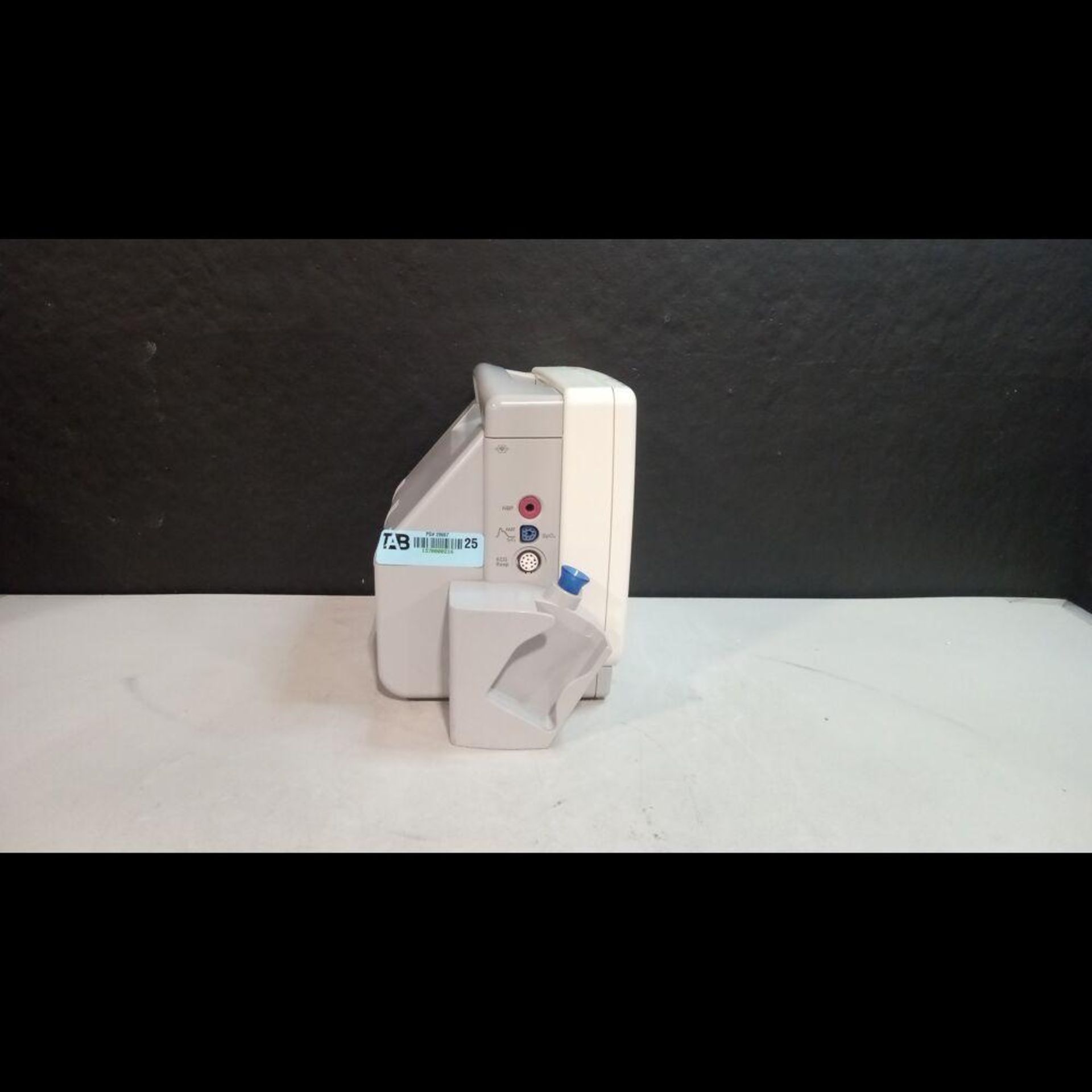 PHILIPS INTELLIVUE MP 5 PATIENT MONITOR - Image 4 of 4
