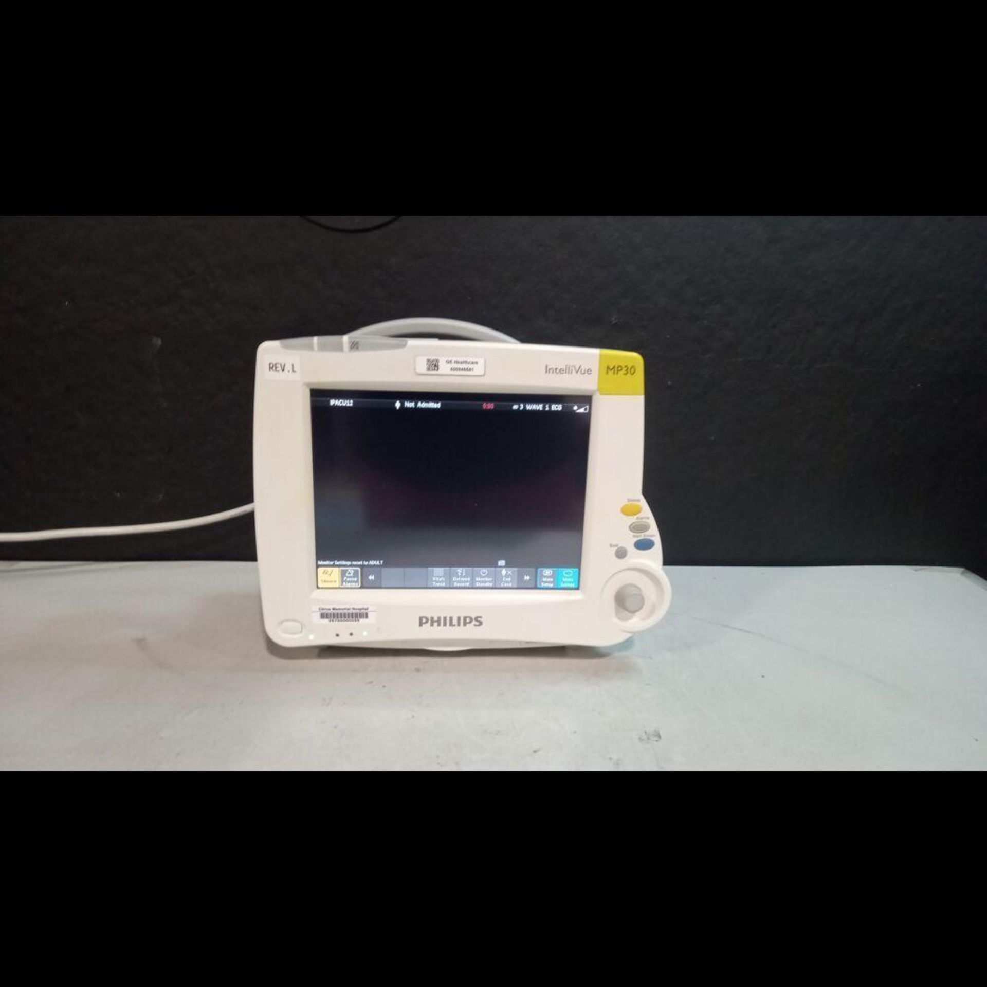 PHILIPS INTELLIVUE MP 30 PATIENT MONITOR