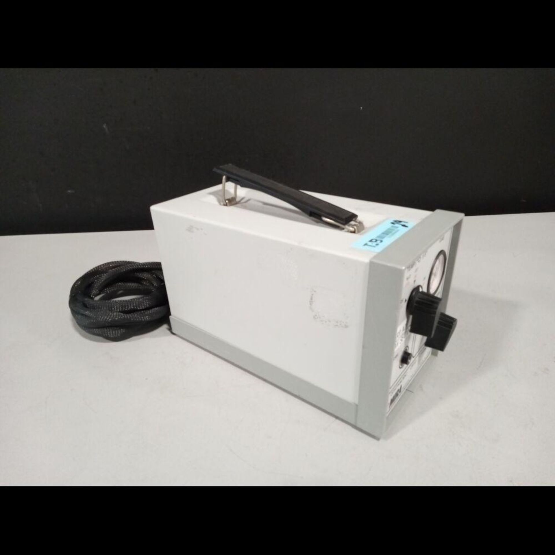 MIRA CRYO CR4000 OPTHALMIC CRYOSURGICAL UNIT - Image 3 of 4