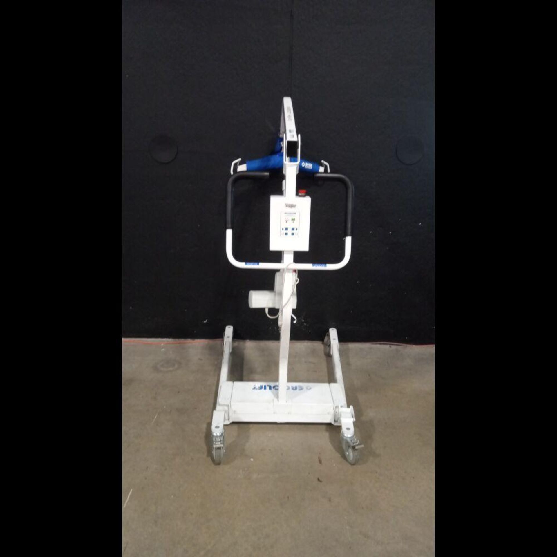 ERGOLIFT 600 PATIENT LIFT - Image 3 of 4