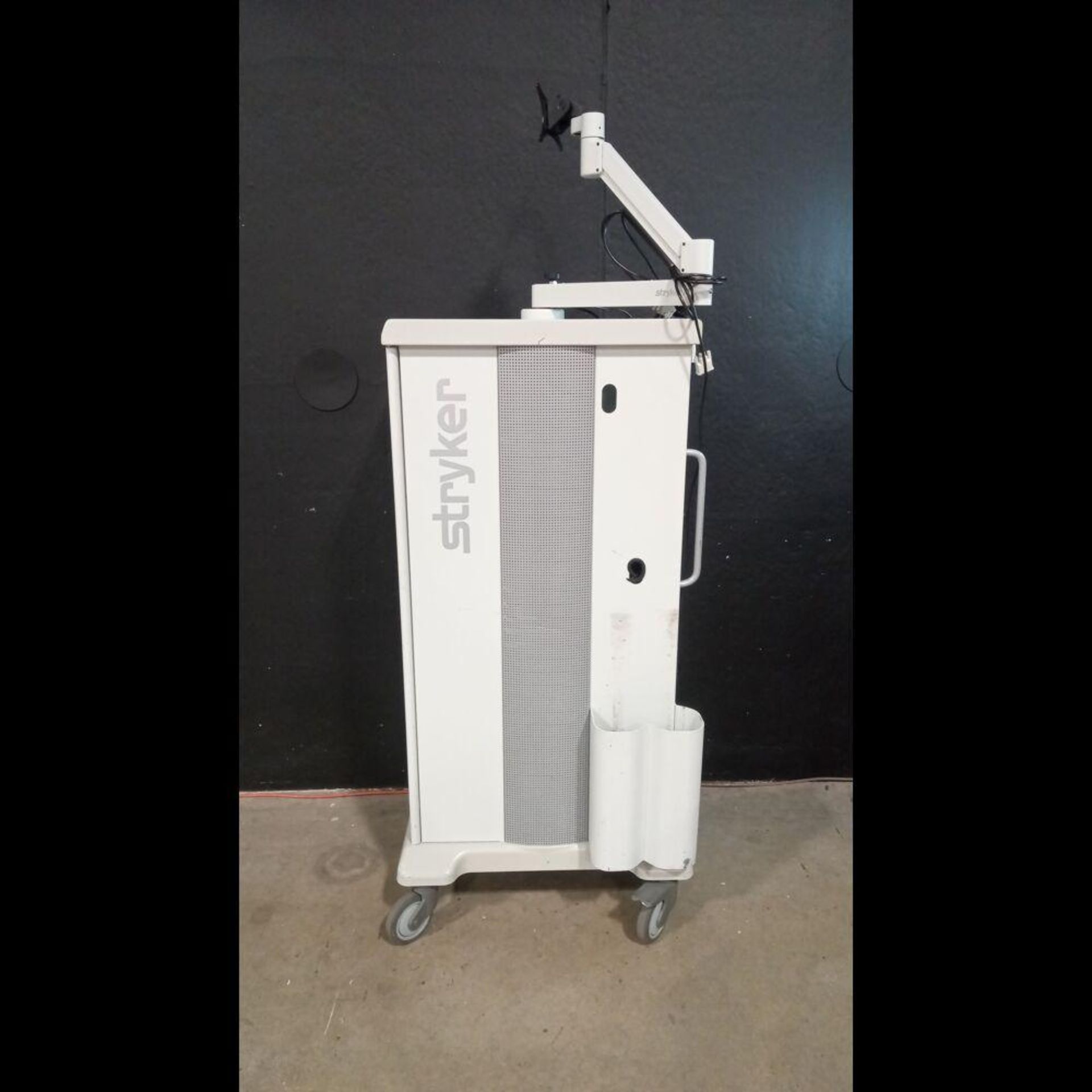 STRYKER ENDOSCOPY CART - Image 2 of 4