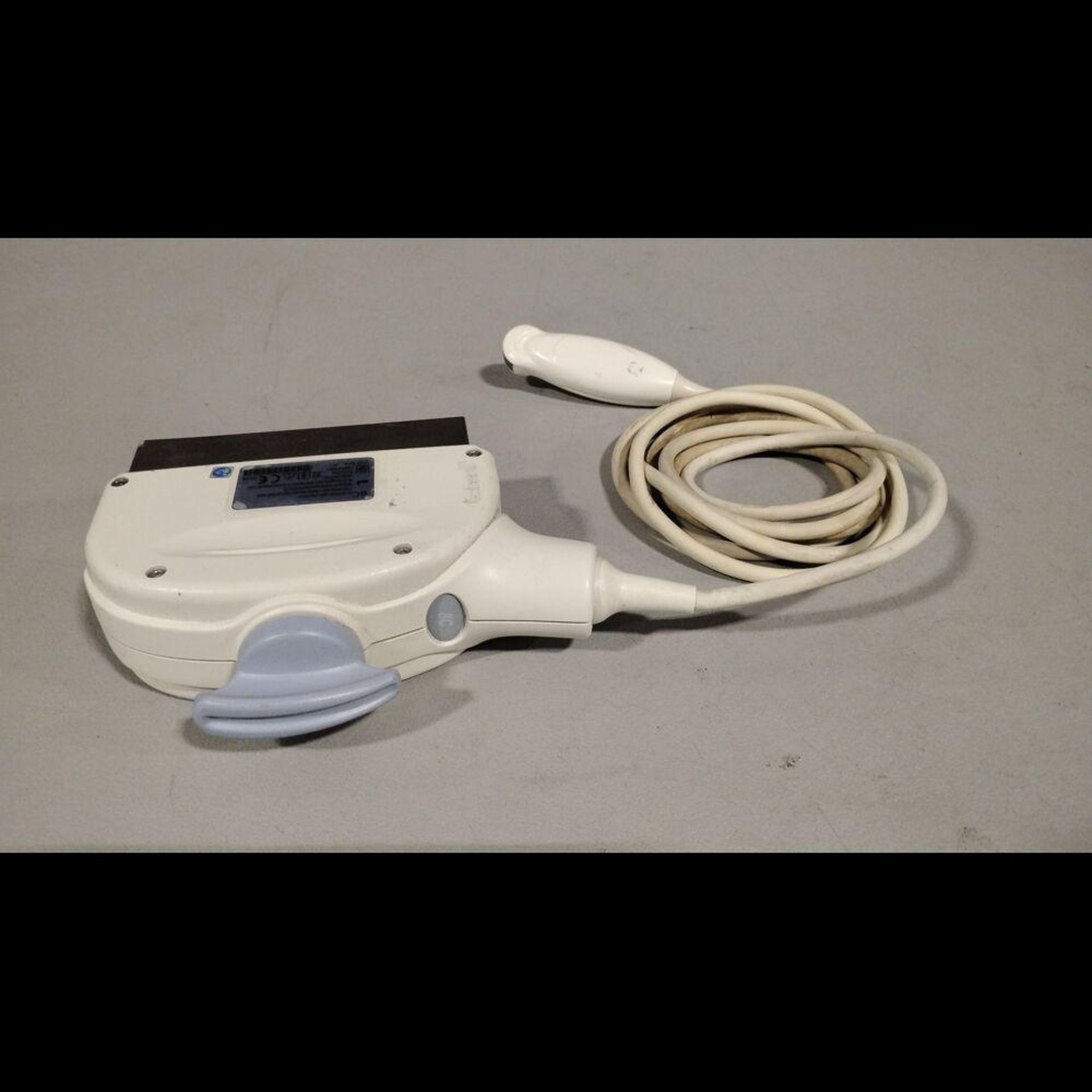GE 8C ULTRASOUND PROBE - Image 2 of 2