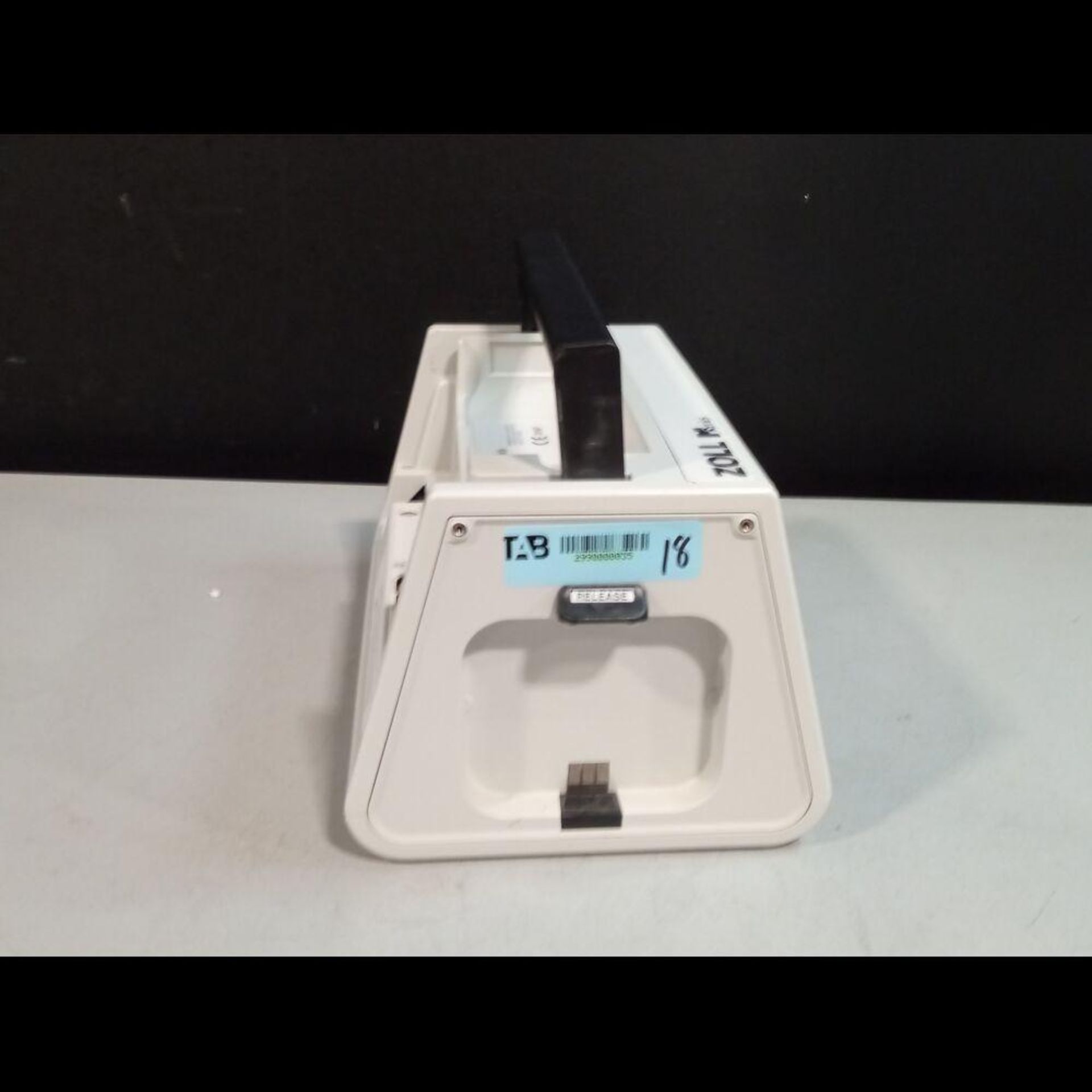 ZOLL M-SERIES MONOPHASIC DEFIBRILLATOR WITH PACING, 3 LEAD ECG - Image 4 of 4