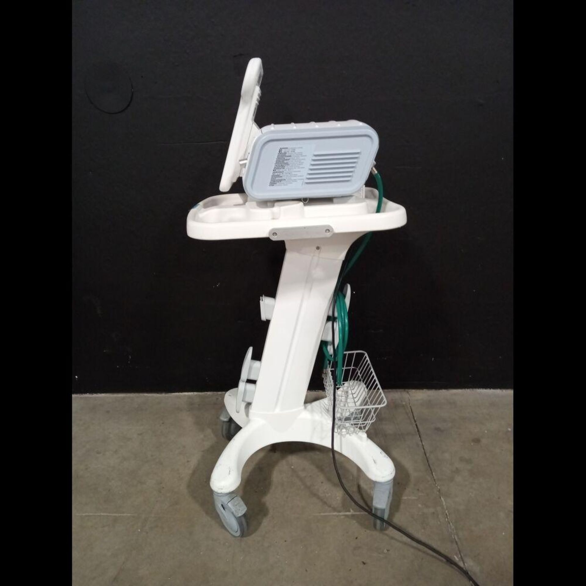 PHILIPS V60 VENTILATOR - Image 2 of 4