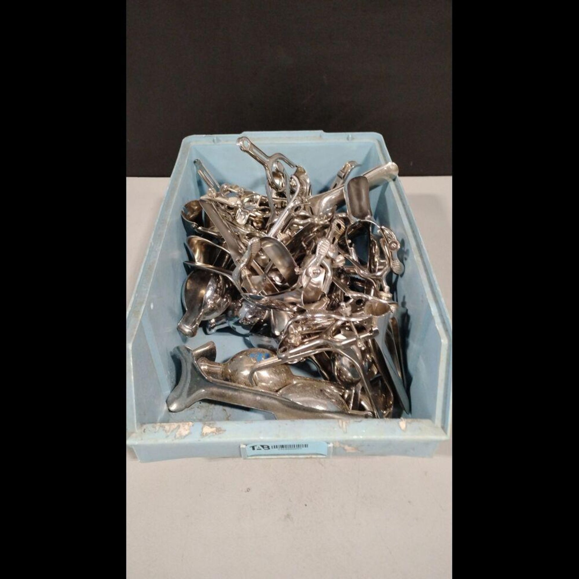 LARGE LOT OBGYN SPECELUMS & INSTRUMENTS
