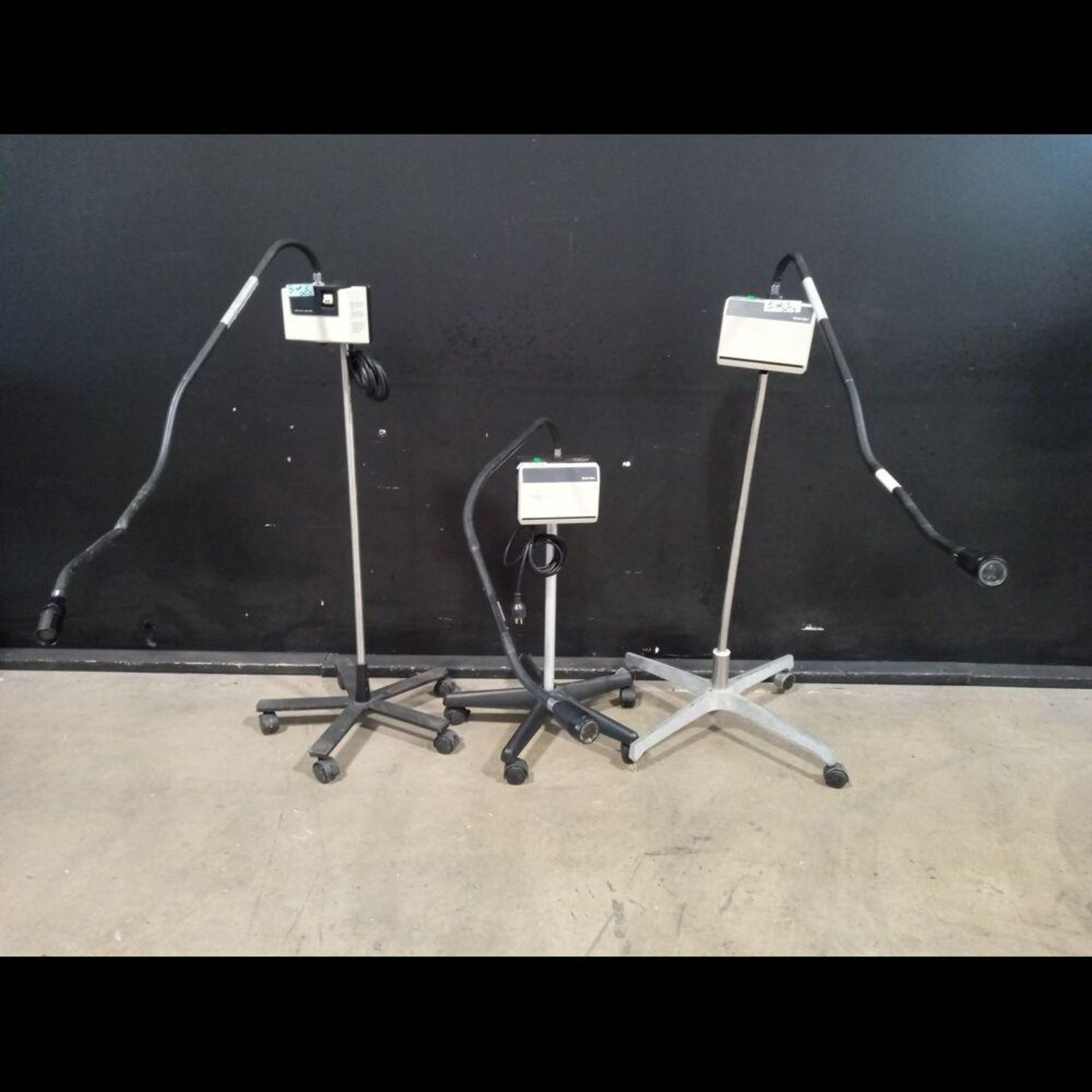 LOT OF WELCH ALLYN EXAM LIGHTS