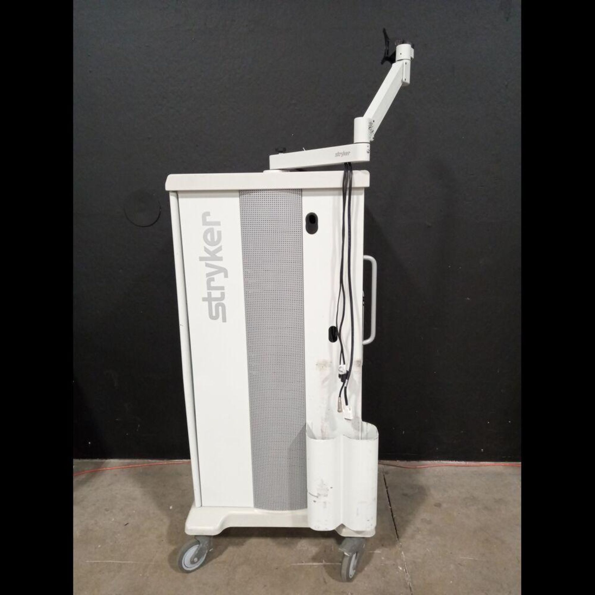 STRYKER ENDOSCOPY CART - Image 2 of 4