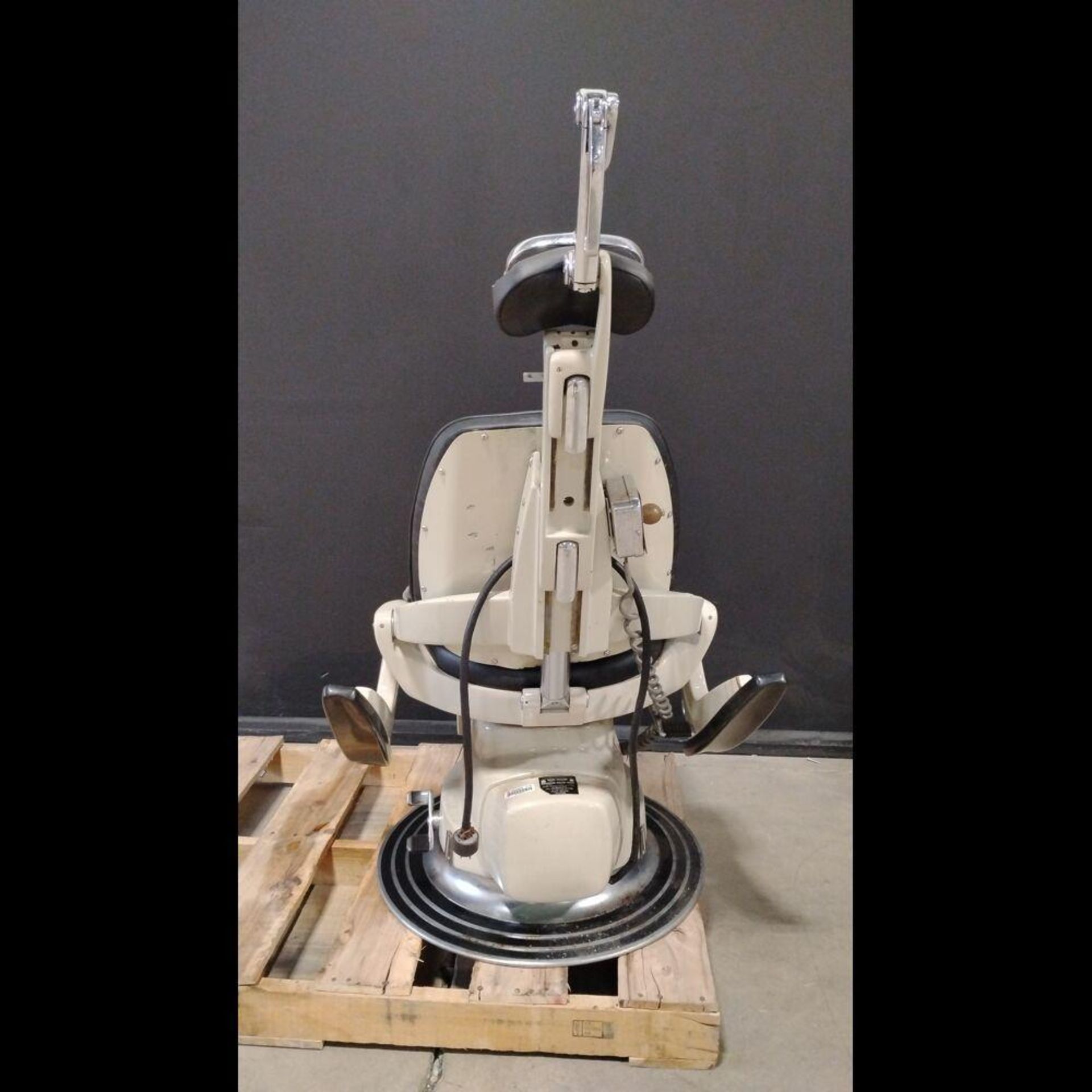 RITTER ME EXAM CHAIR - Image 4 of 4