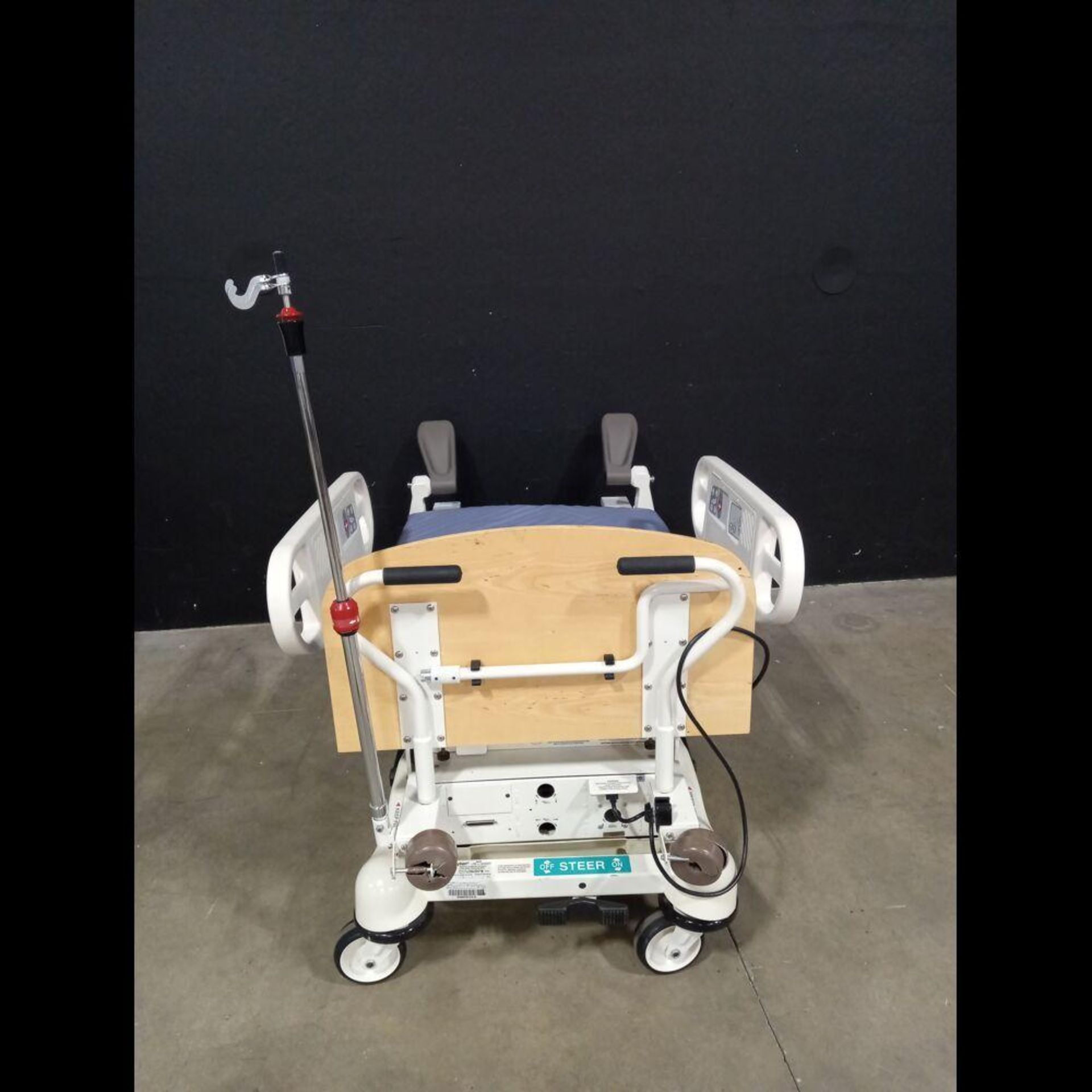 STRYKER ADEL 4700 BIRTHING BED - Image 4 of 4