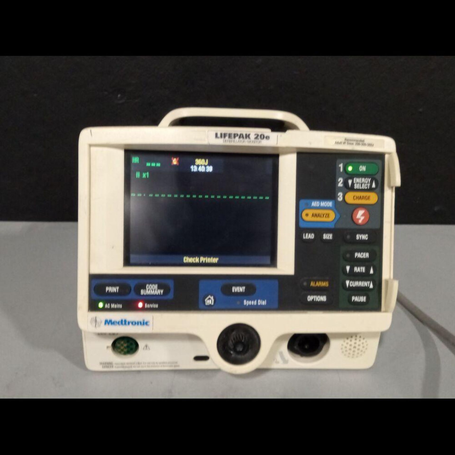 MEDTRONIC LIFEPAK 20E DEFIBRILLATOR WITH PACING, ECG ANALYZE
