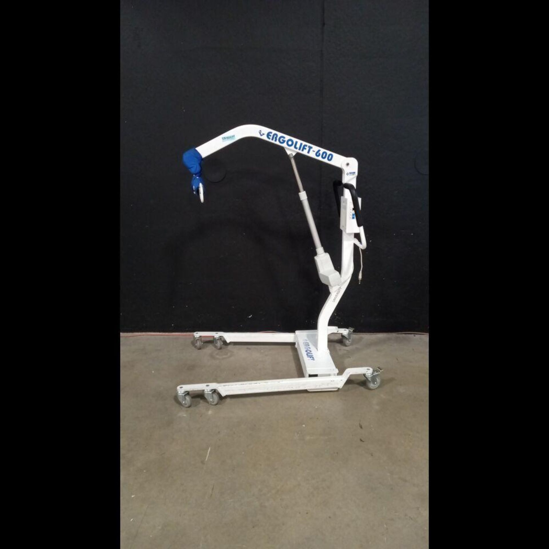 ERGOLIFT 600 PATIENT LIFT - Image 2 of 4