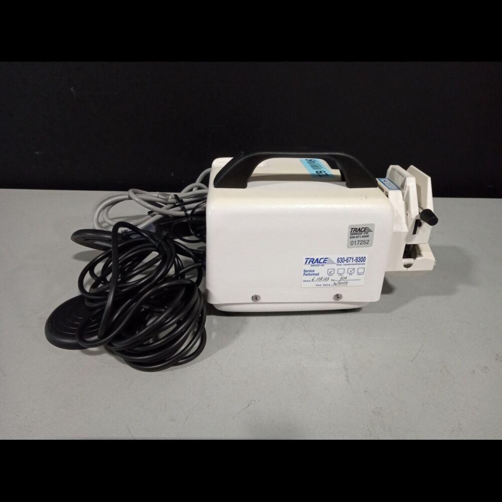 M.D RESOURCE K PUMP WITH FOOTSWITCHES - Image 4 of 4