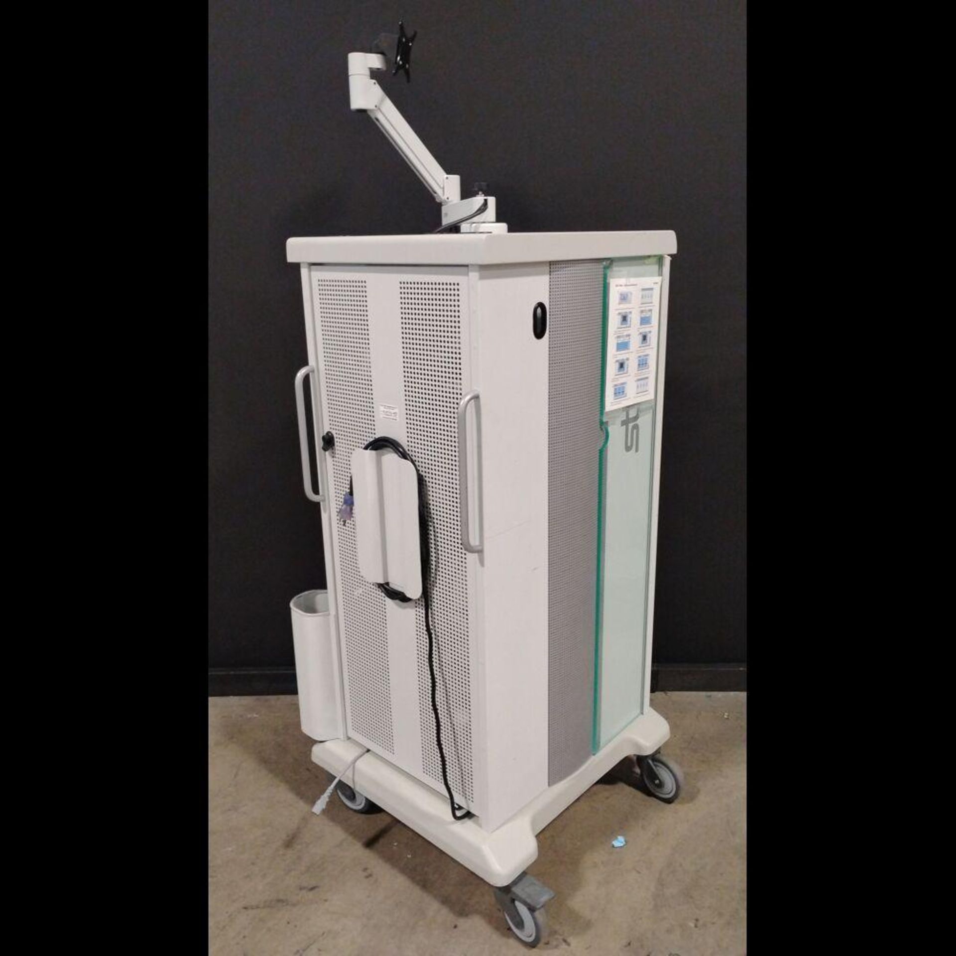 STRYKER ENDOSCOPY CART - Image 3 of 3