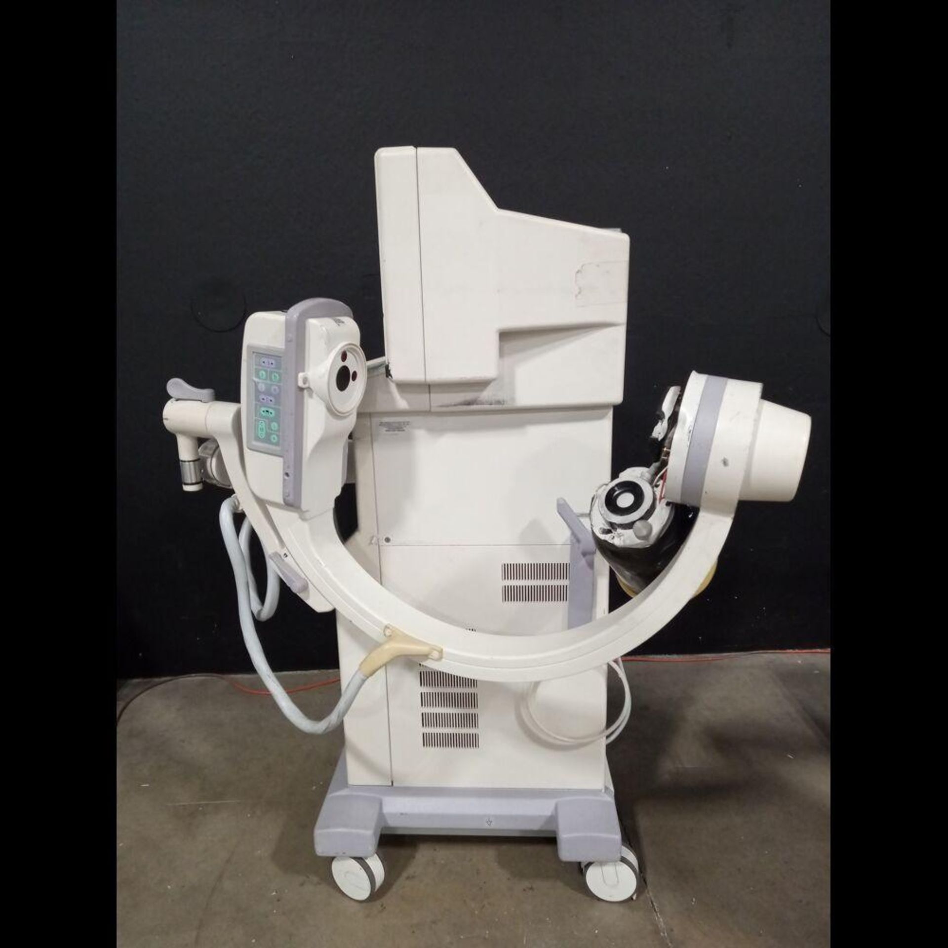 GE OEC HP MINIVIEW MINI C-ARM SYSTEM WITH DUAL MONITORS - Image 2 of 4