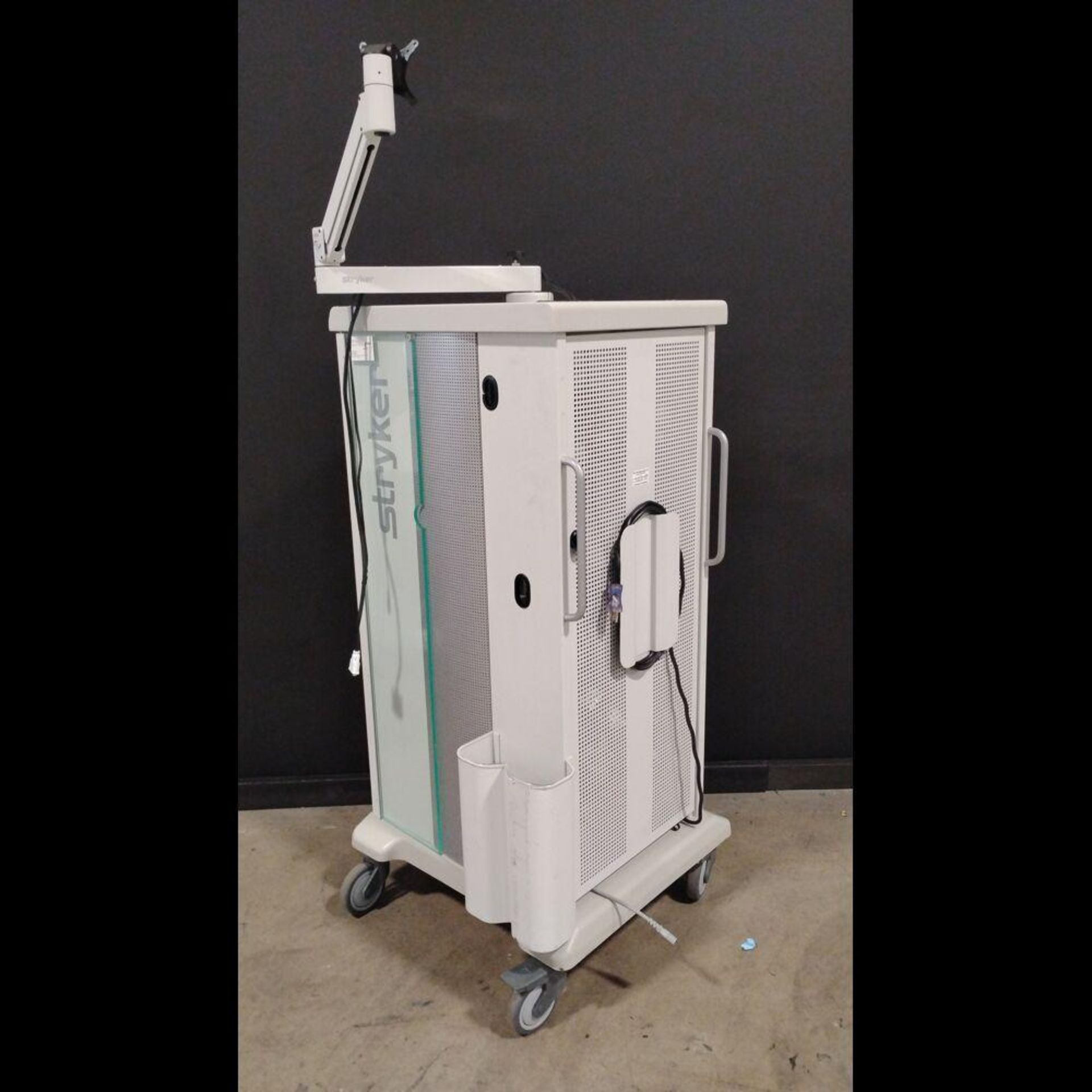 STRYKER ENDOSCOPY CART - Image 2 of 3
