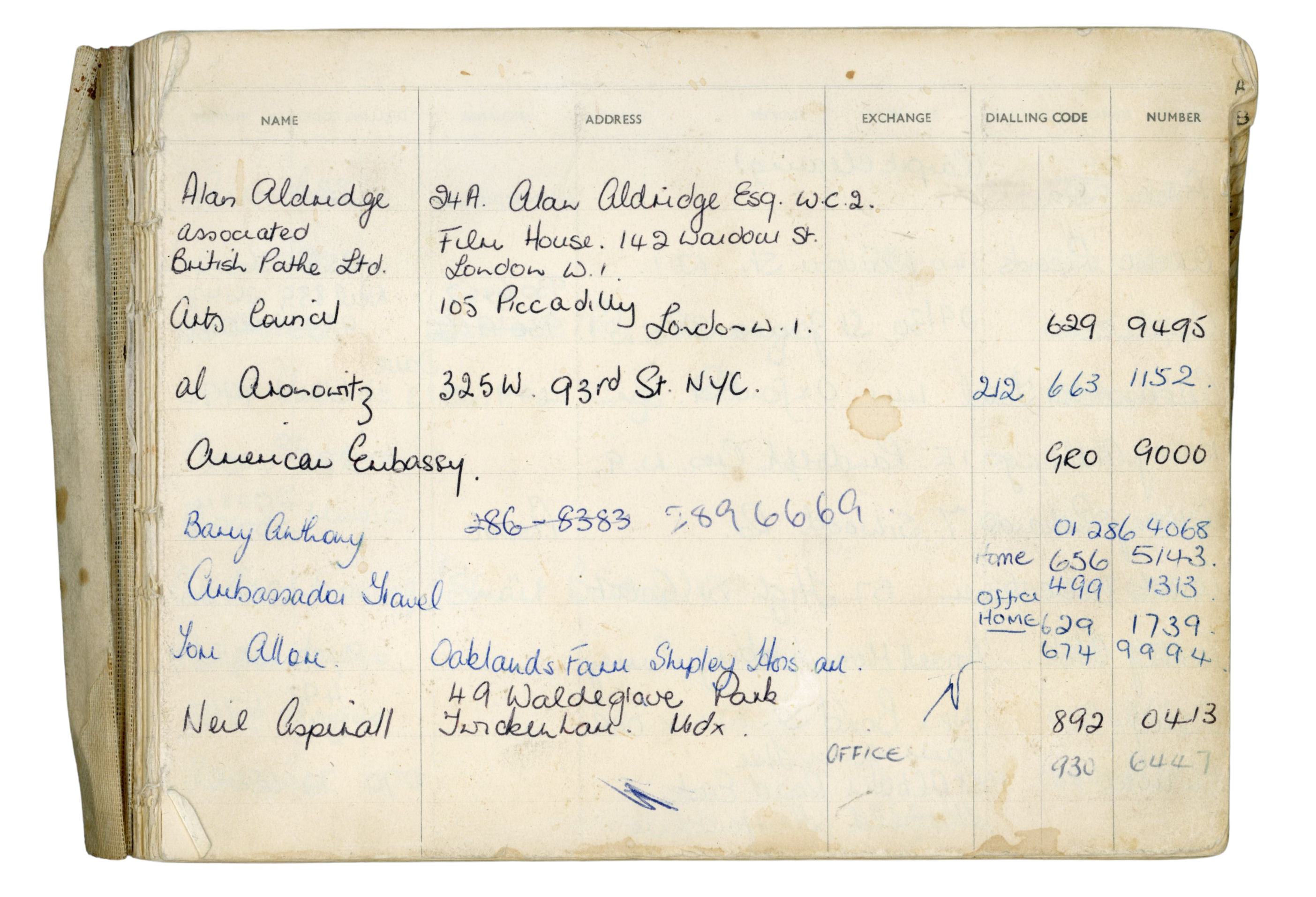 Apple Employee Telephone And Address Book (UK) - Image 2 of 2