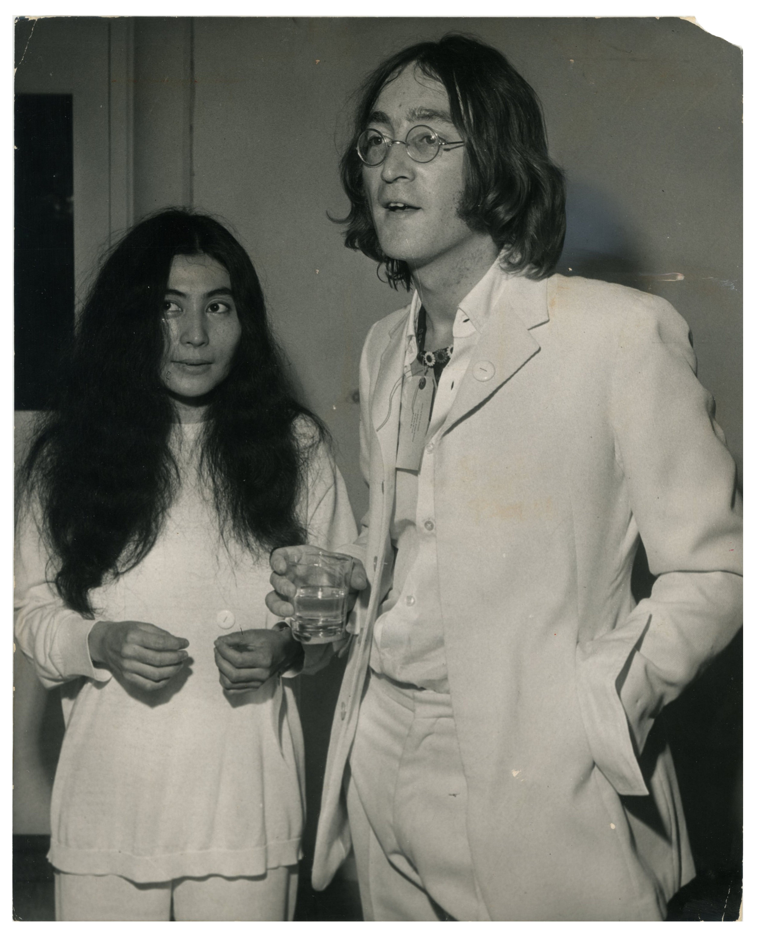 John Lennon And Yoko Ono Robert Fraser Gallery 1968 Exhibition Invitation (UK) - Image 3 of 6