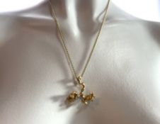 Anhänger und Kette