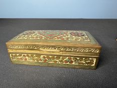 ANTIQUE TRINKET BOX AND ANTIQUE PARSLEY BOX