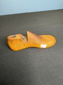 ANTIQUE CHILDRENS WOOD FORM