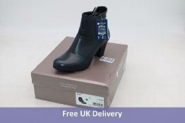 Two Pairs Pavers Ankle Boots To Include, 1x Black, Size 6, 1x Navy, Size 6, VED34007