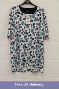 Five Tigi Flower Women's Tops to include 1x UK 10-12, 2x UK 14-16, 1x UK 18-20, 1x UK 22-24, Green/W