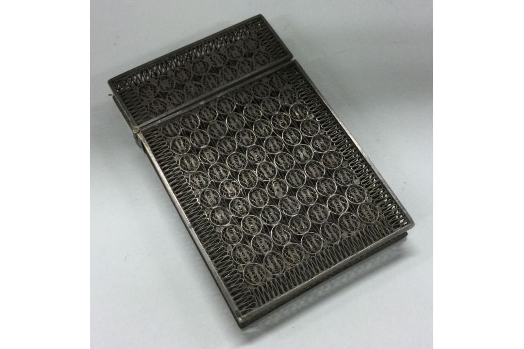 A Continental silver filigree card case. Marked to interior. - Image 2 of 2