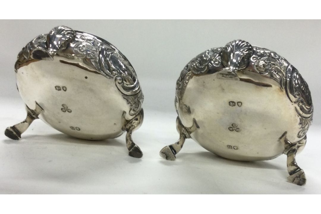 A pair of George III silver salts. London 1855. By William Robert Smily. - Image 2 of 2